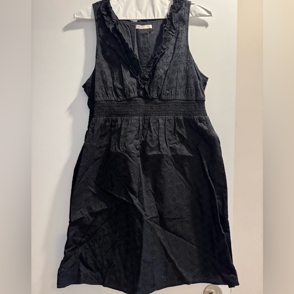 Old Navy Black Ruffled V-Neck Eyelet Knee Length  Dress Sz L